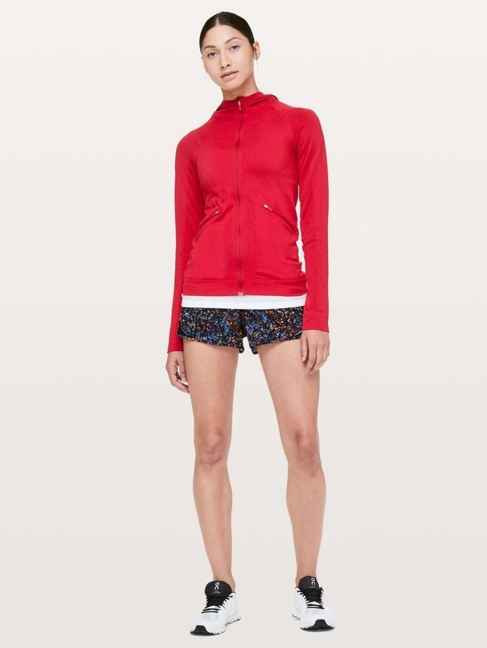 Lululemon Hotty Hot Short II *2.5" Flowerescent Multi / Black